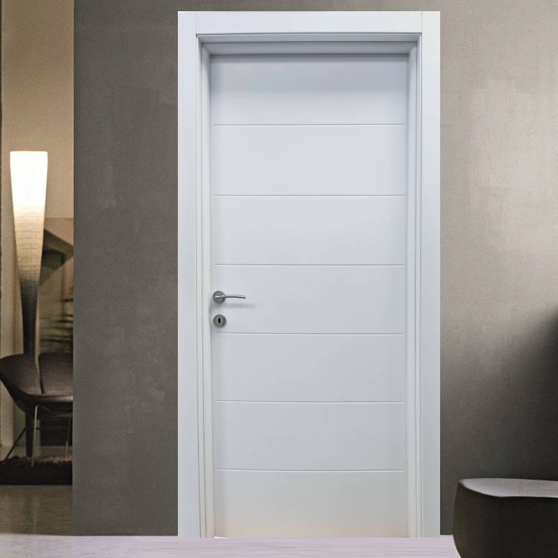 Bela sobna vrata sa kanelurama